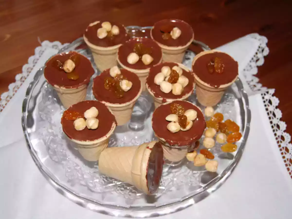 Ciocolata de casa in cornete de inghetata - poza 2