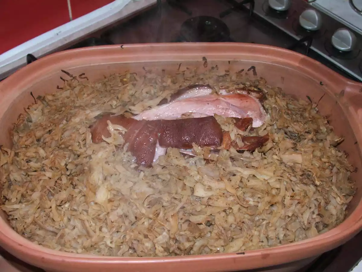 ciolan afumat cu varza la vas roman - poza 3