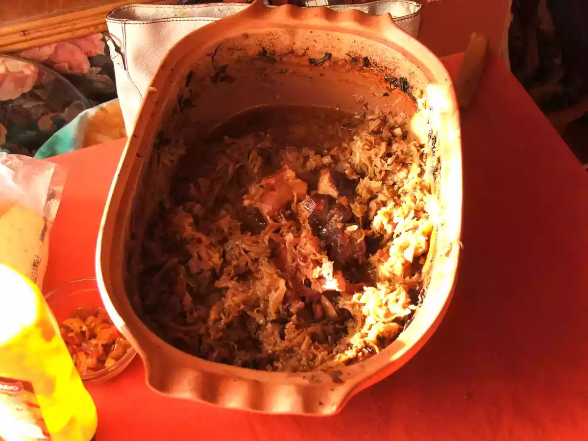 ciolan afumat cu varza la vas roman - poza 4