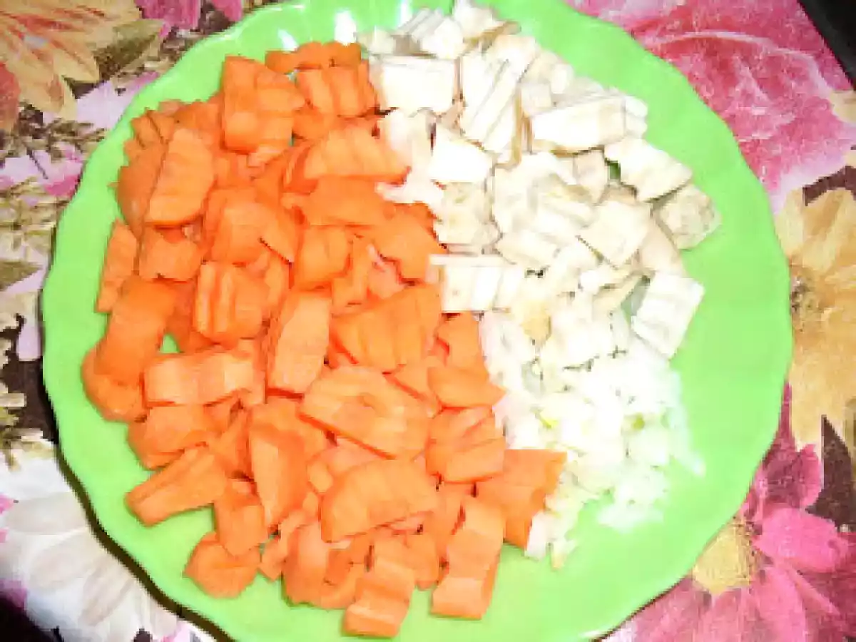 CIORBA CU BULION SI GALUSTE - poza 4