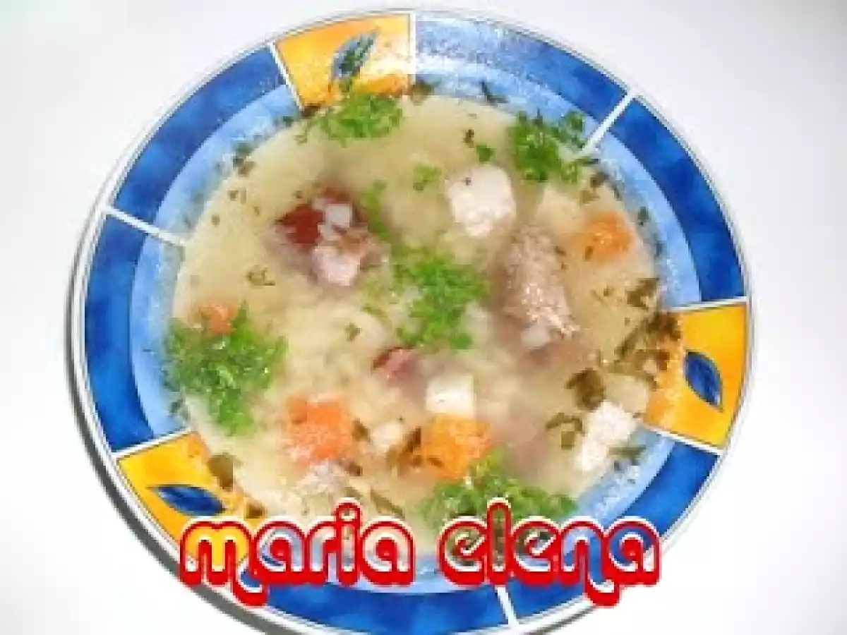 CIORBA CU CARNE DE PORC SI PASTE PATRATELE