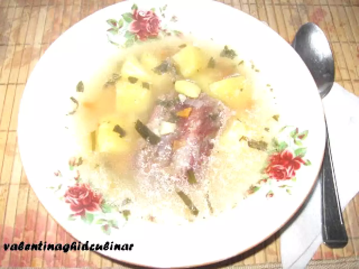 Ciorba de cartofi cu afumatura si tarhon