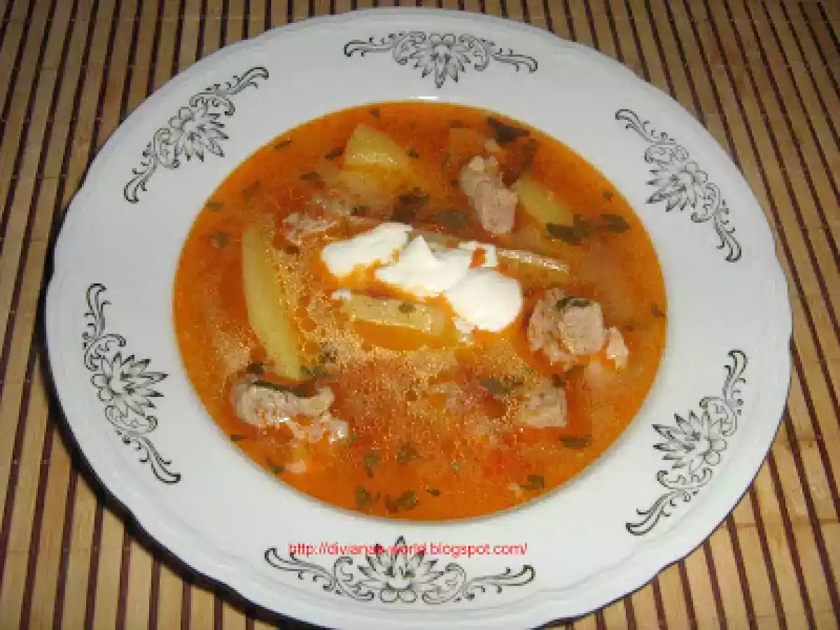 CIORBA DE CARTOFI CU CARNE DE PORC - poza 6