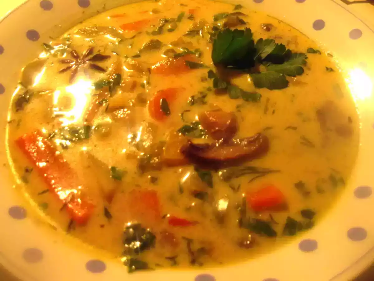 Ciorba de ciuperci cu kaizer