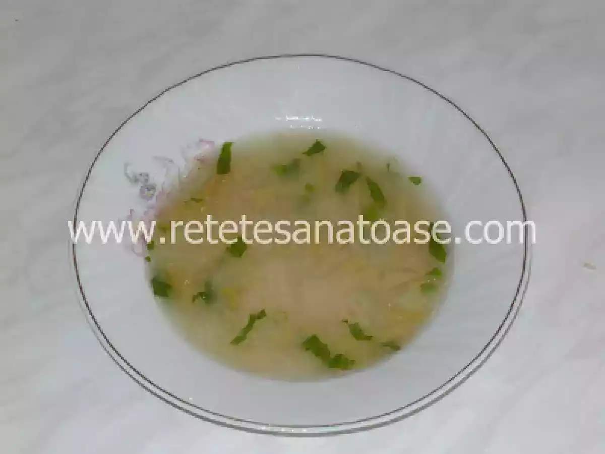 Ciorba de fasole pastai cu lapte batut