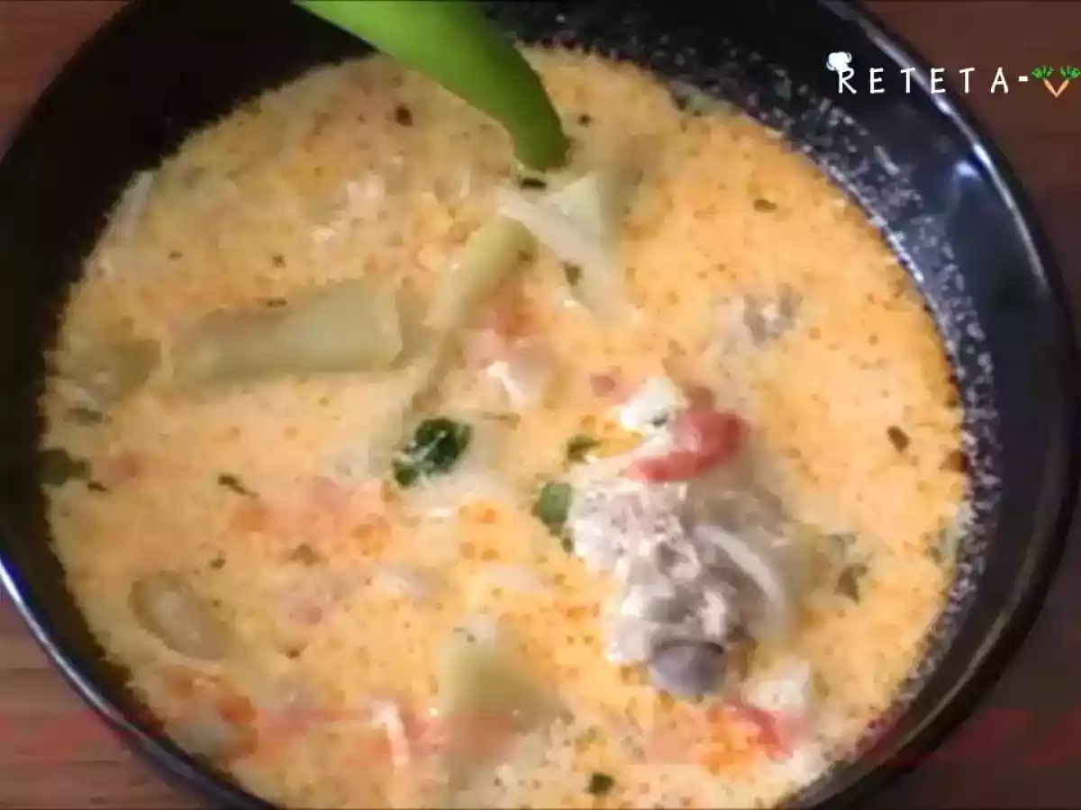 Ciorba de Gaina (Reteta Video)