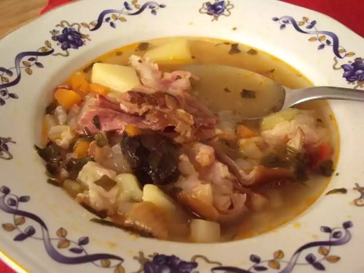 Ciorba de legume cu ciolan afumat si tarhon - poza 2