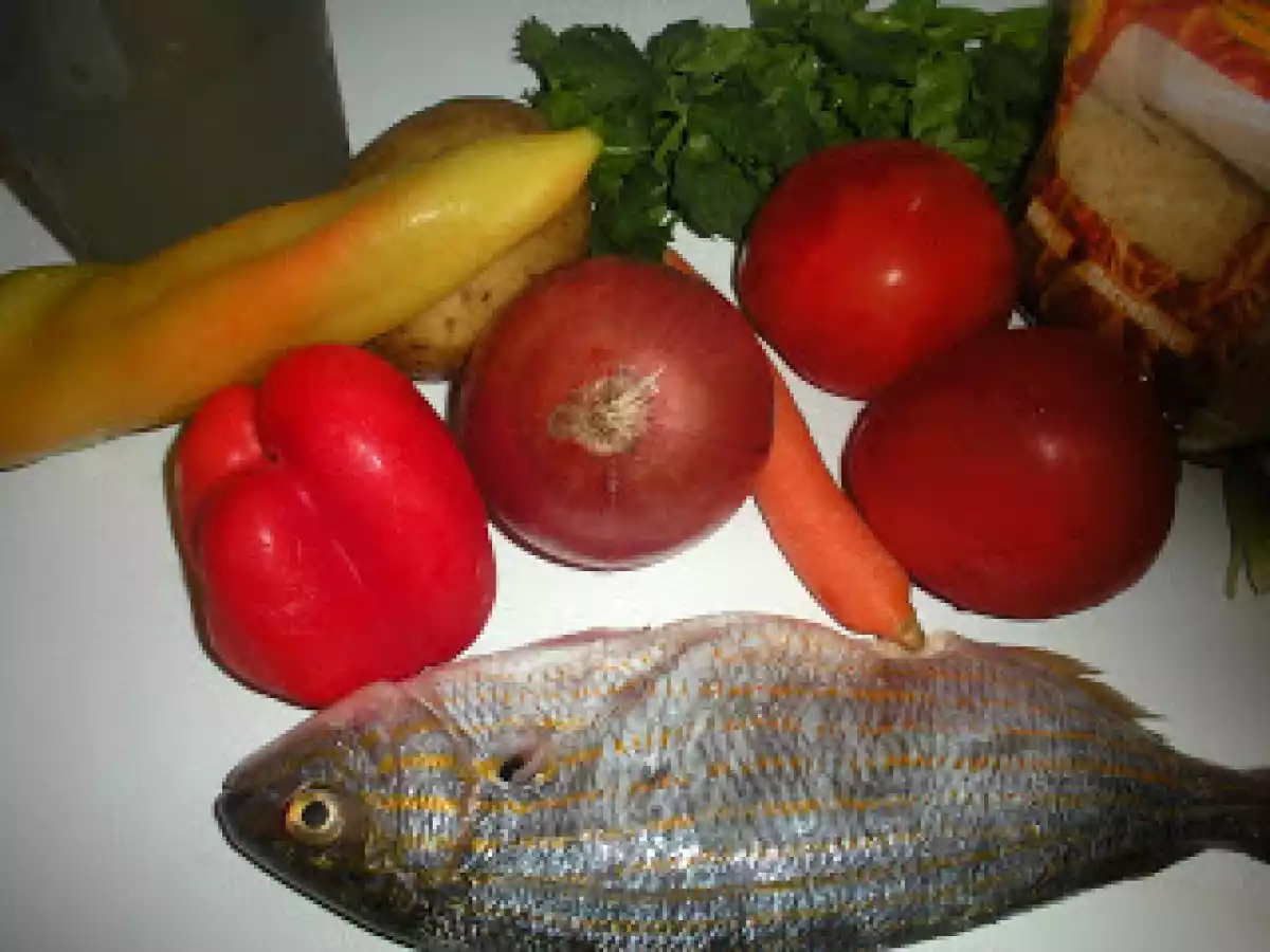 CIORBA DE PESTE - poza 2