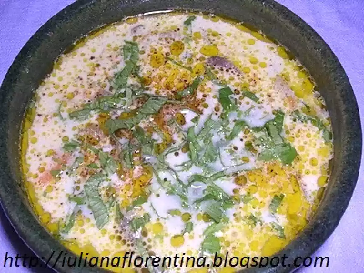 CIORBA DE PLEUROTUS SI PIEPT DE PUI - poza 2