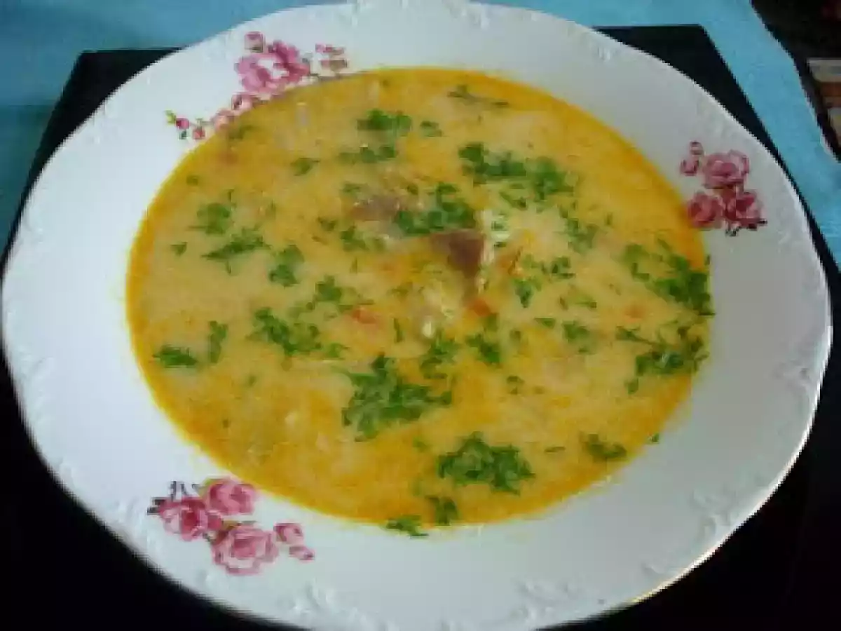 Ciorba de varza dulce cu afumatura