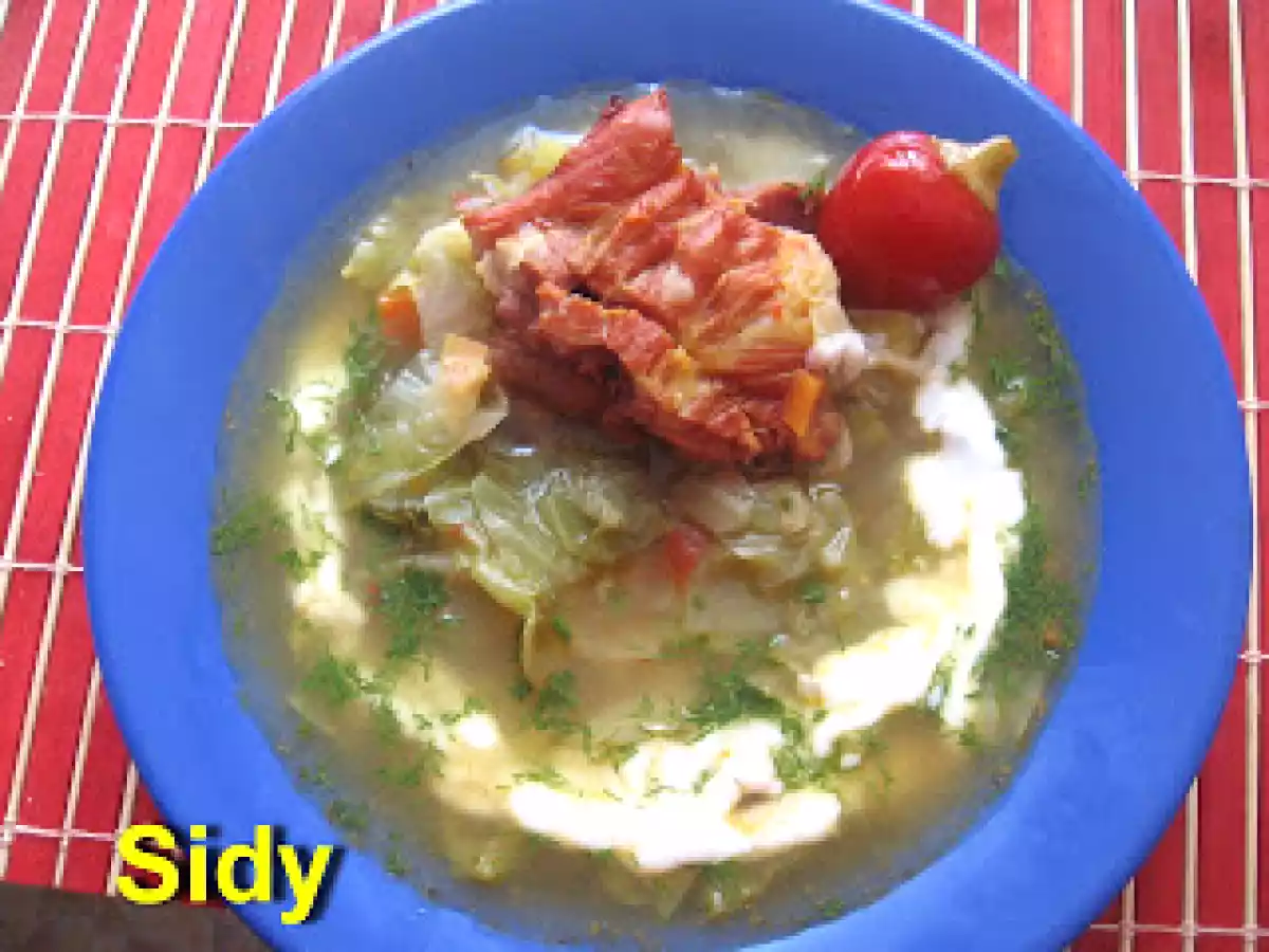 Ciorba de varza dulce cu lapte prins