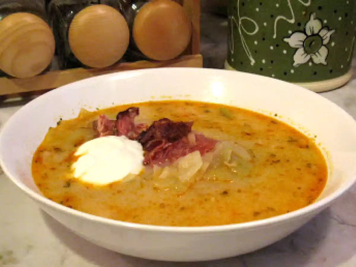 Ciorba de varza (lucskos kaposzta)