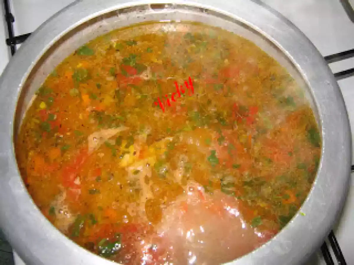 Ciorba taraneasca de pui