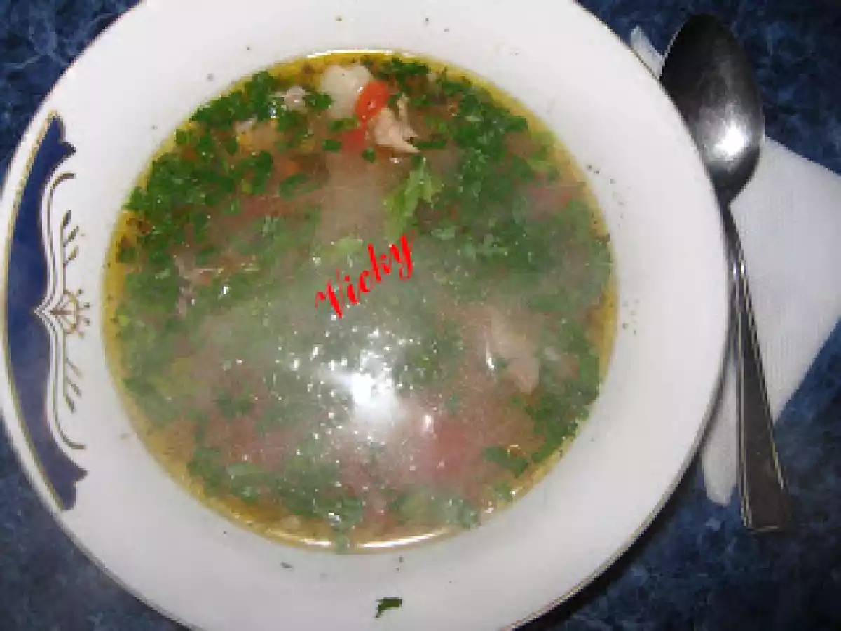 Ciorba taraneasca de pui - poza 3