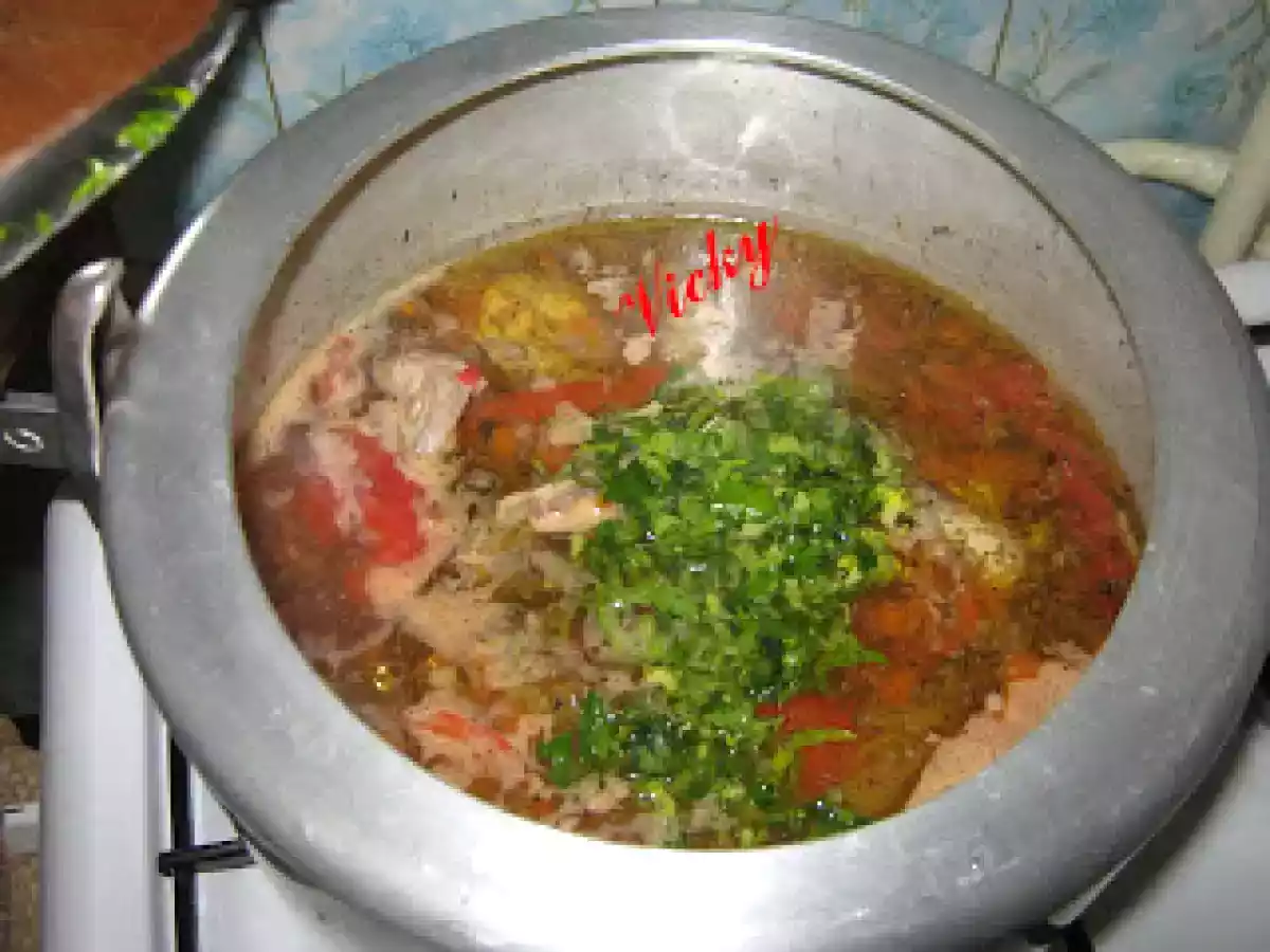 Ciorba taraneasca de pui - poza 5