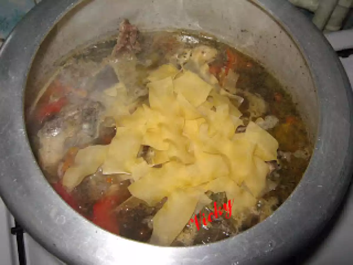 Ciorba taraneasca de pui - poza 7