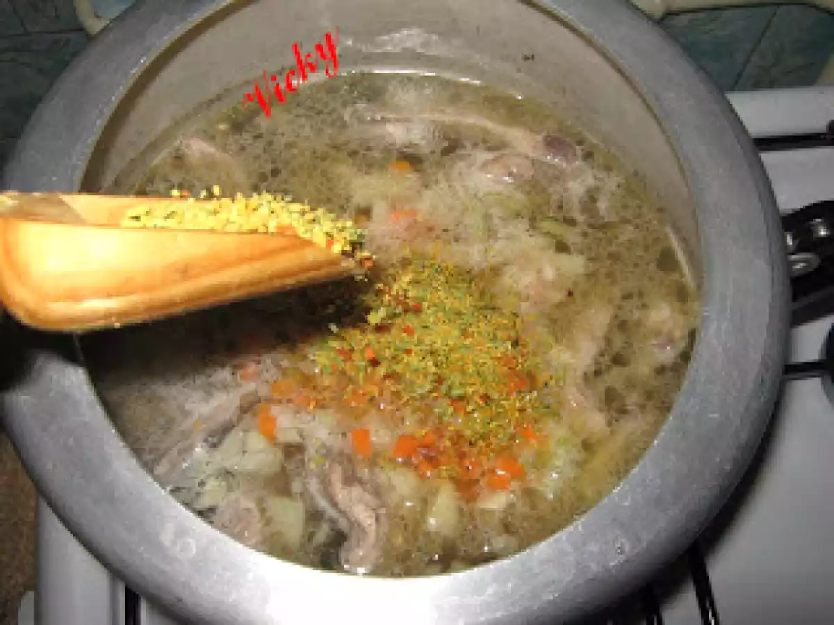 Ciorba taraneasca de pui - poza 10