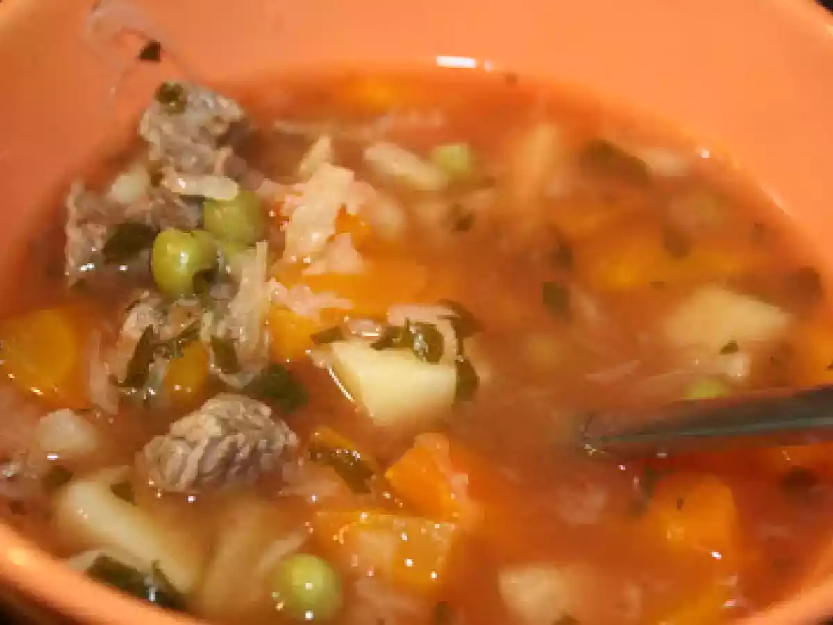 Ciorba taraneasca de vacuta