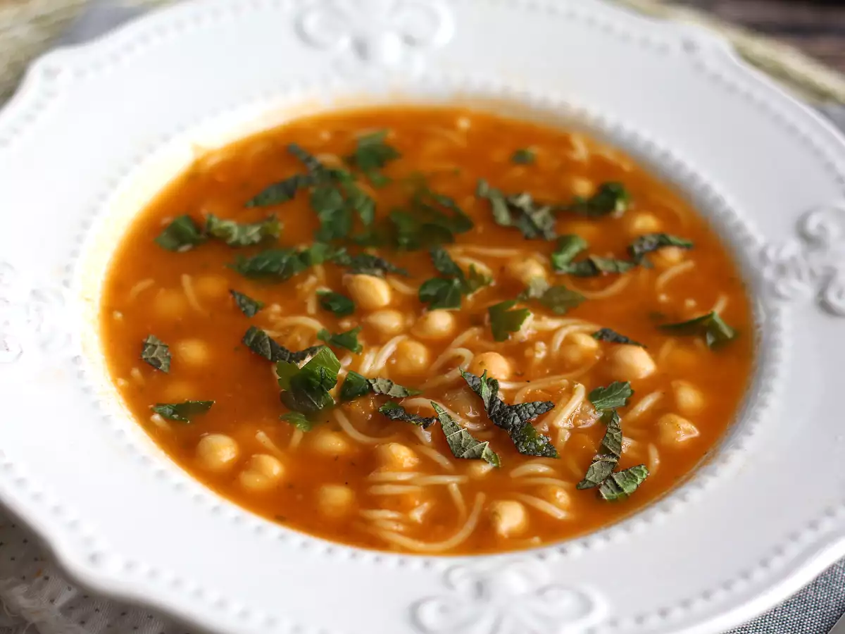 Ciorbă vegetariană, parfumată și gustoasă prin excelență - poza 4