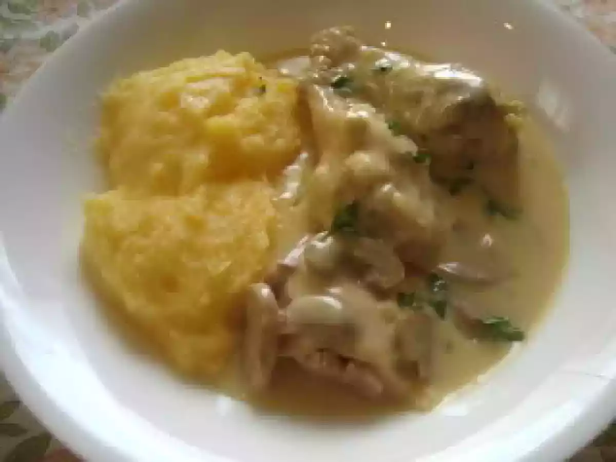 Ciulama de pui cu ciuperci - poza 2