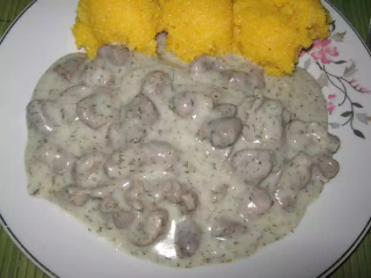 Ciulama din pipote de pui