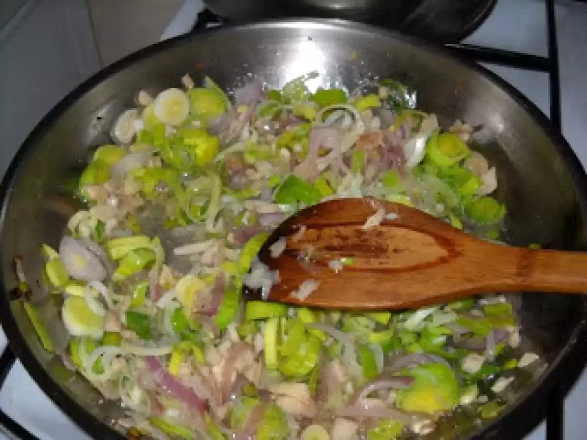 Ciuperci ca la Panseluta si paste fainoase cu garnitura ca la Cely - poza 6