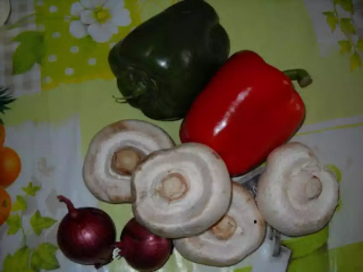 Ciuperci ca la Panseluta si paste fainoase cu garnitura ca la Cely - poza 8