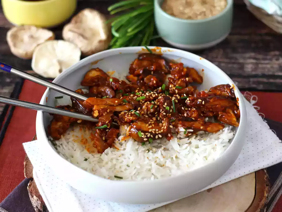 Ciuperci în stil coreean - ciuperci Shiitake cu sos gochujang