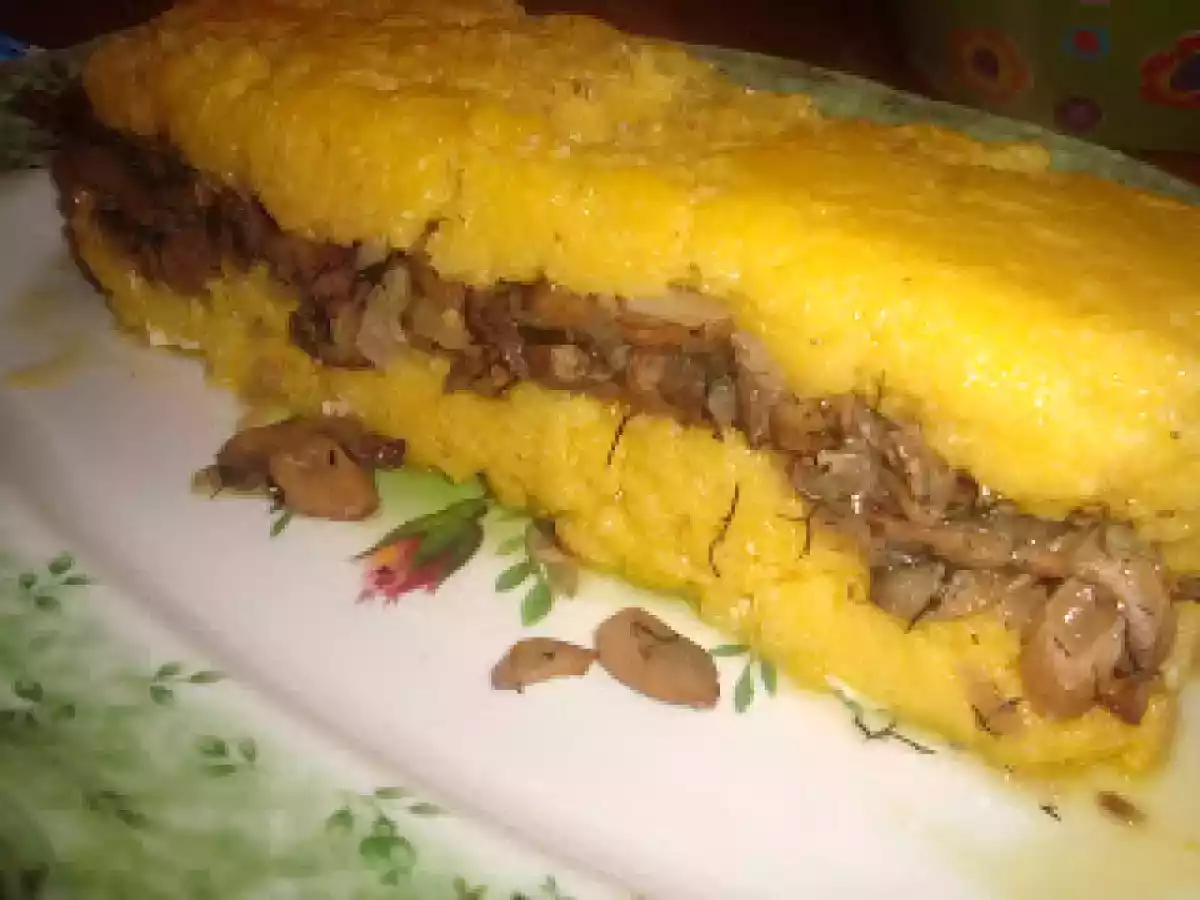 Ciuperci pe pat de mamaliga - poza 9