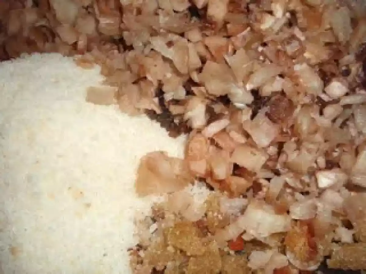 Ciuperci umplute cu parmezan si usturoi - poza 3