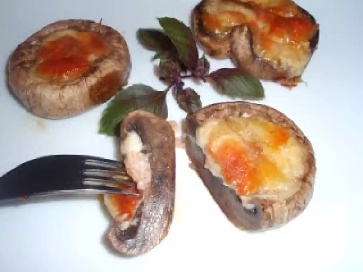 Ciuperci umplute cu somon si cascaval - poza 3