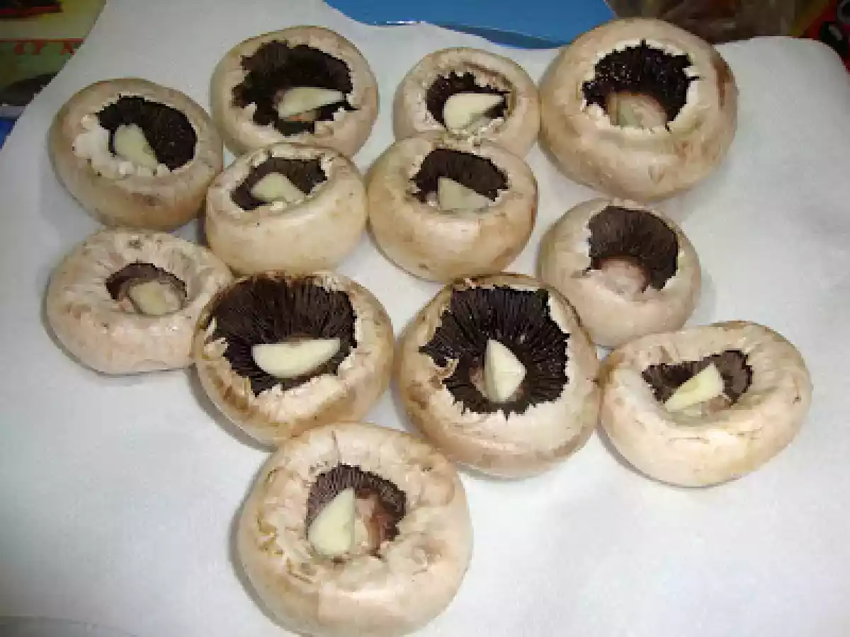 Ciuperci umplute la gratar - poza 2