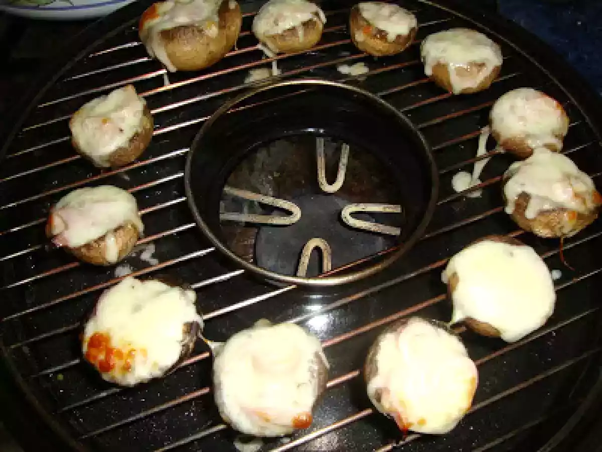 Ciuperci umplute la gratar - poza 6