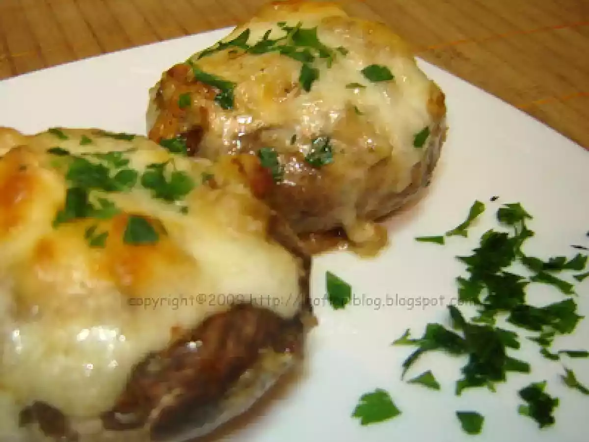 Ciuperci umplute (Montignac)