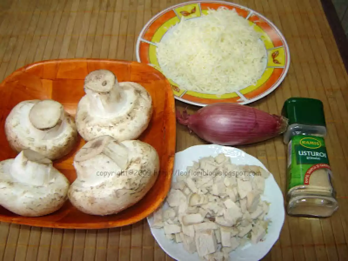 Ciuperci umplute (Montignac) - poza 2