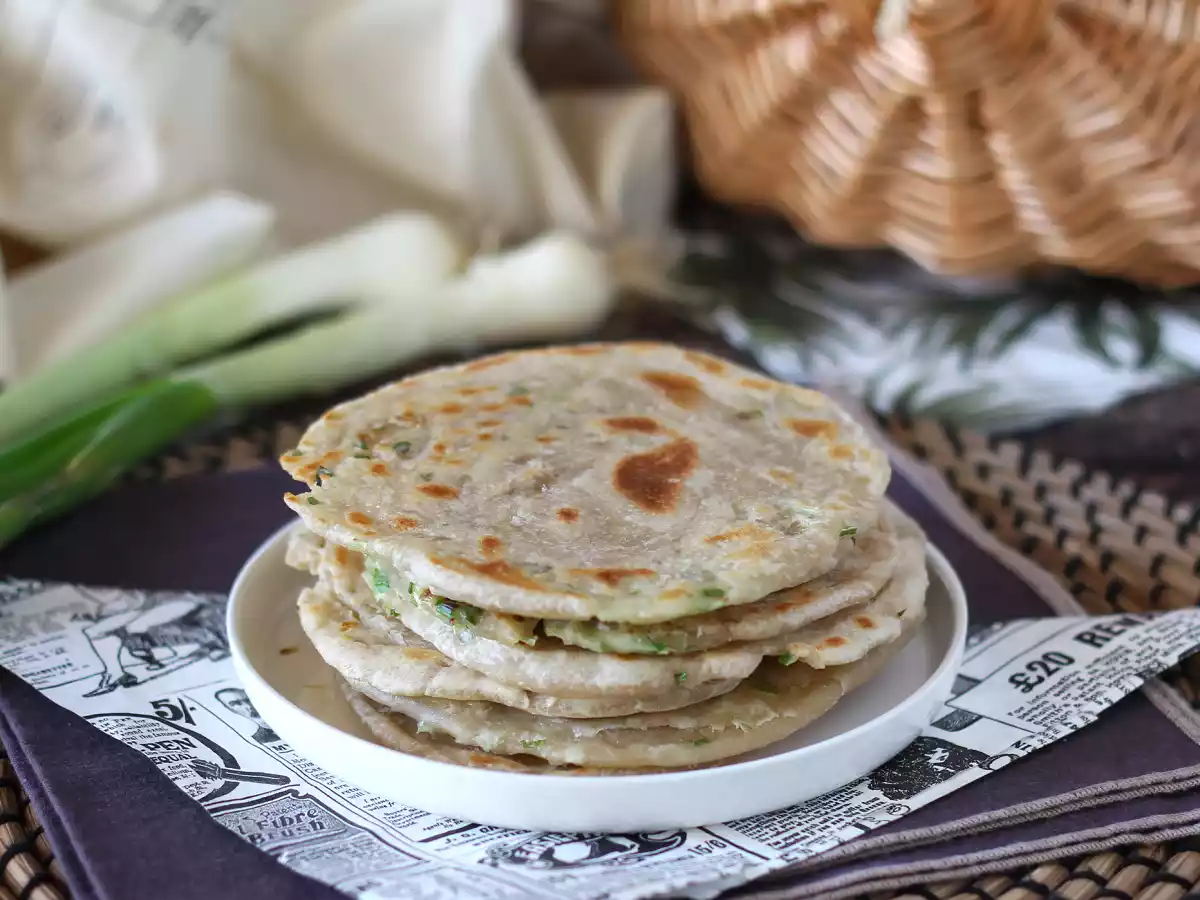 Clătite chinezești cu ceapă verde - Scallion pancakes - poza 3