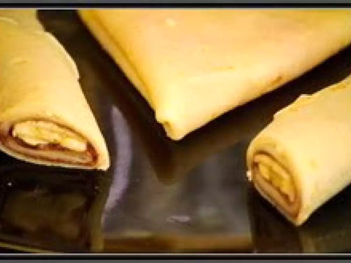 Clatite cu banane, biscuiti si ciocolata - poza 14