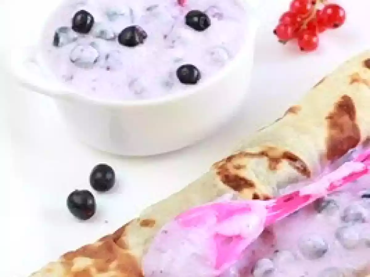 Clatite cu branza si afine - poza 2