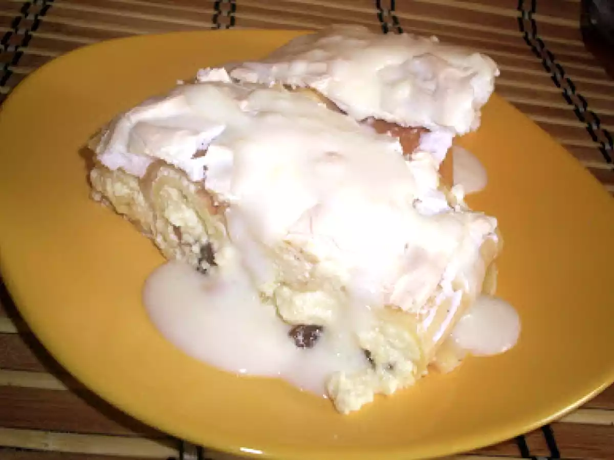 Clatite cu branza si sos de vanilie - poza 2