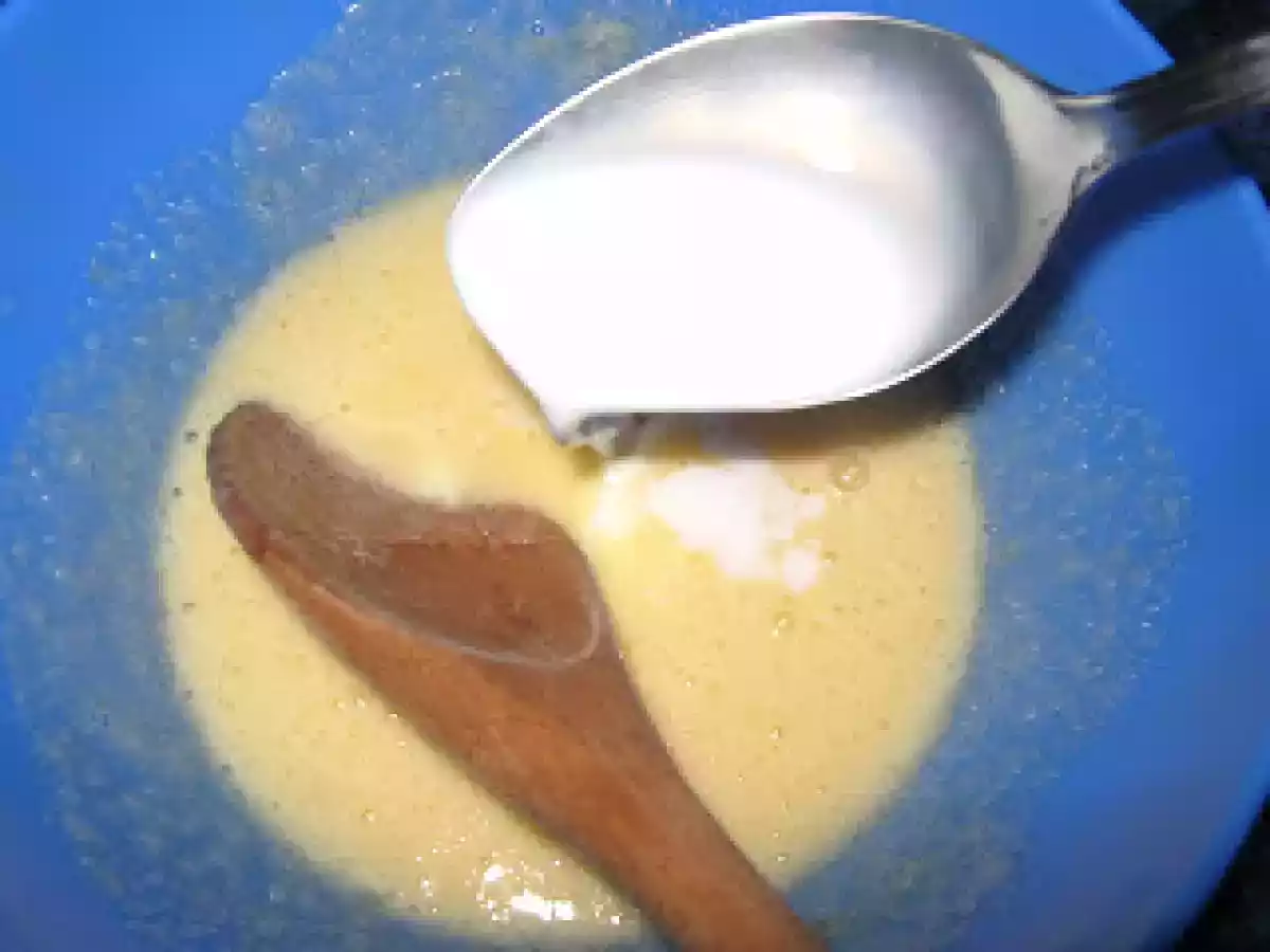 Clatite cu crema de vanilie - poza 5