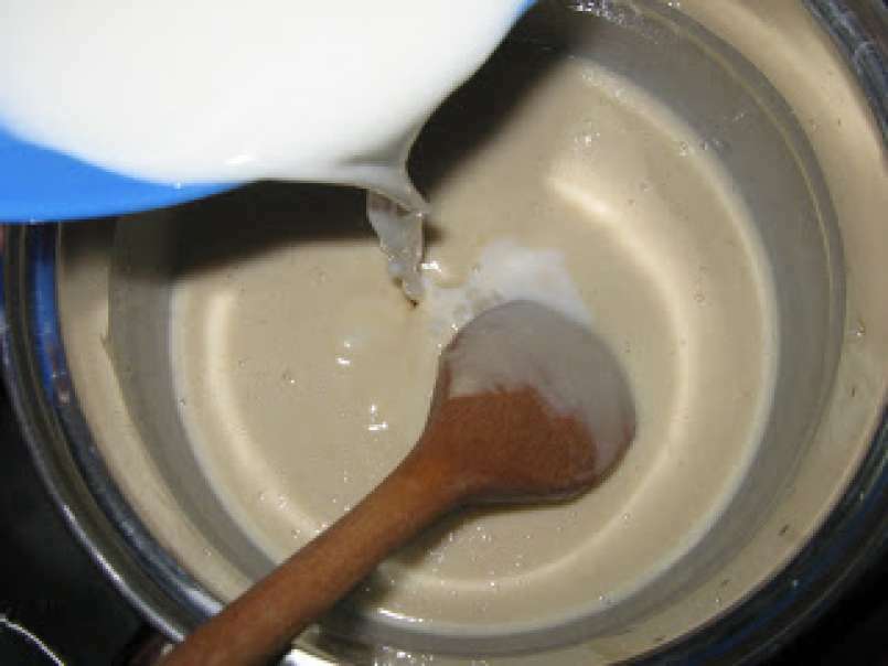 Clatite cu crema de vanilie - poza 7