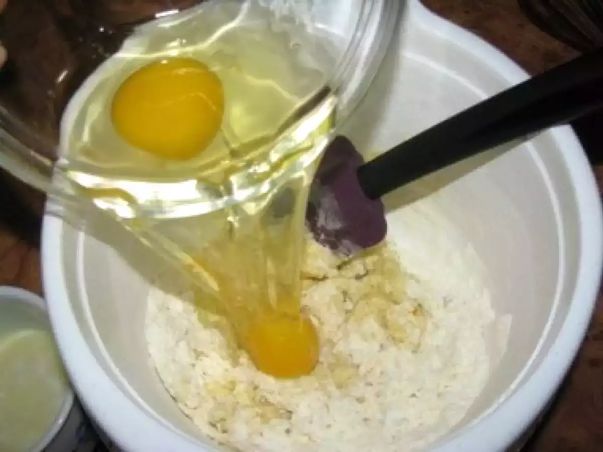 Clatite cu mere caramelizate si migdale crocante - poza 4