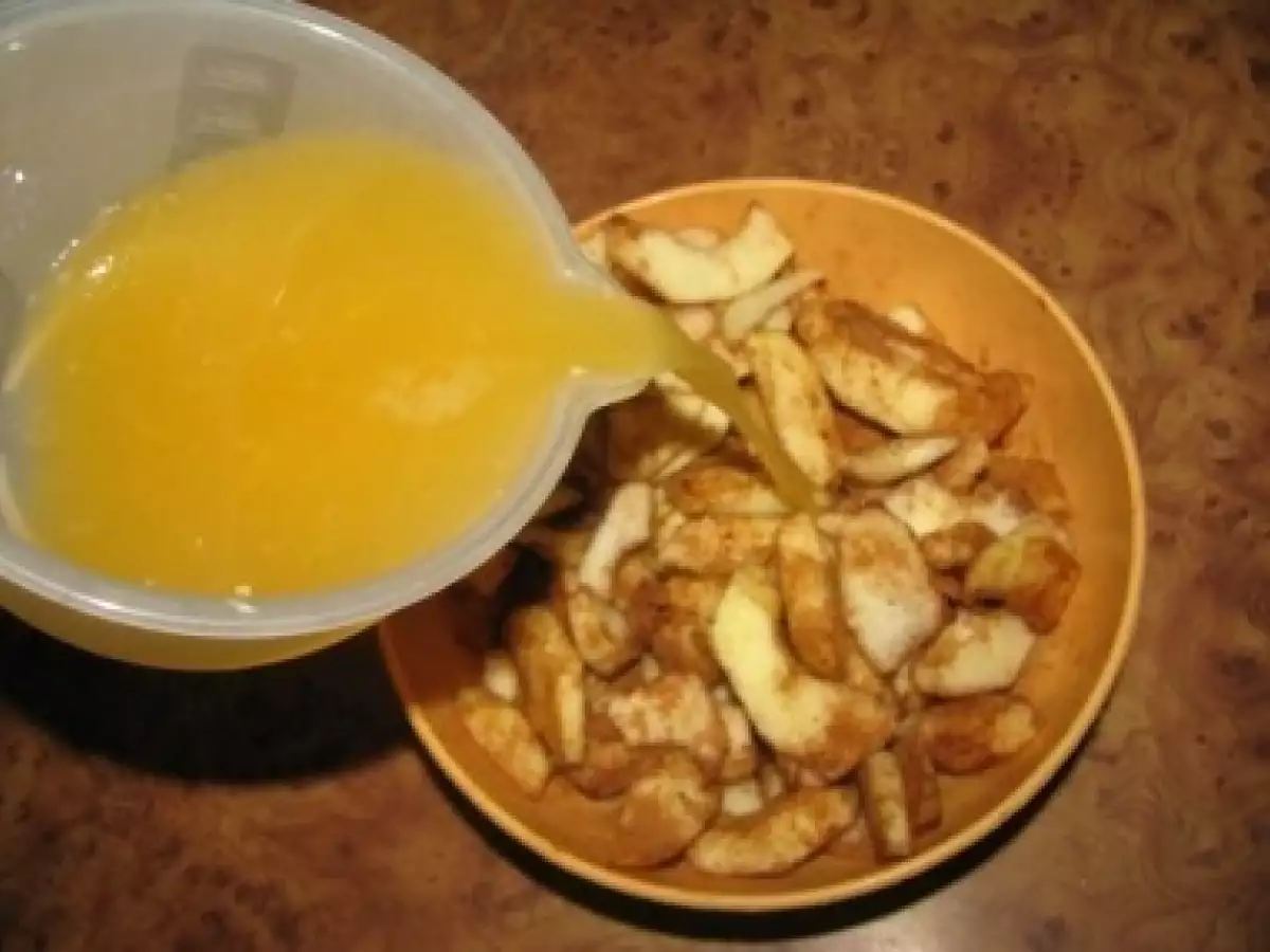 Clatite cu mere caramelizate si migdale crocante - poza 7