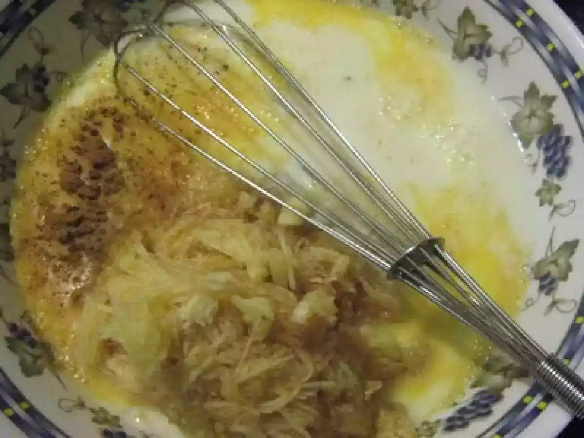 Clatite cu mere si gem de caise - poza 3