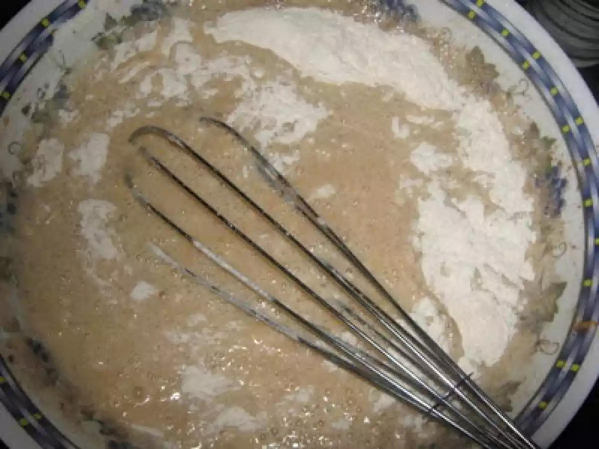 Clatite cu mere si gem de caise - poza 4