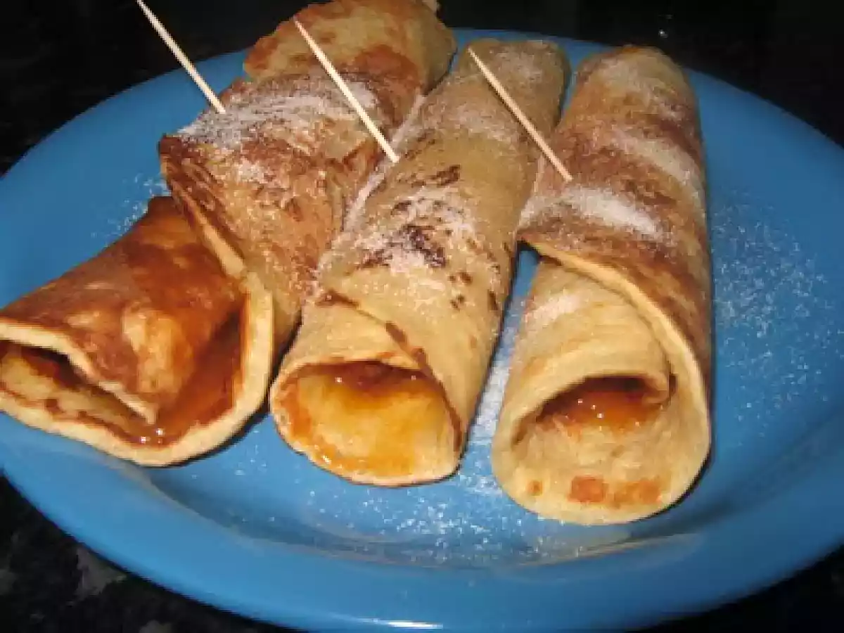 Clatite cu mere si gem de caise - poza 8