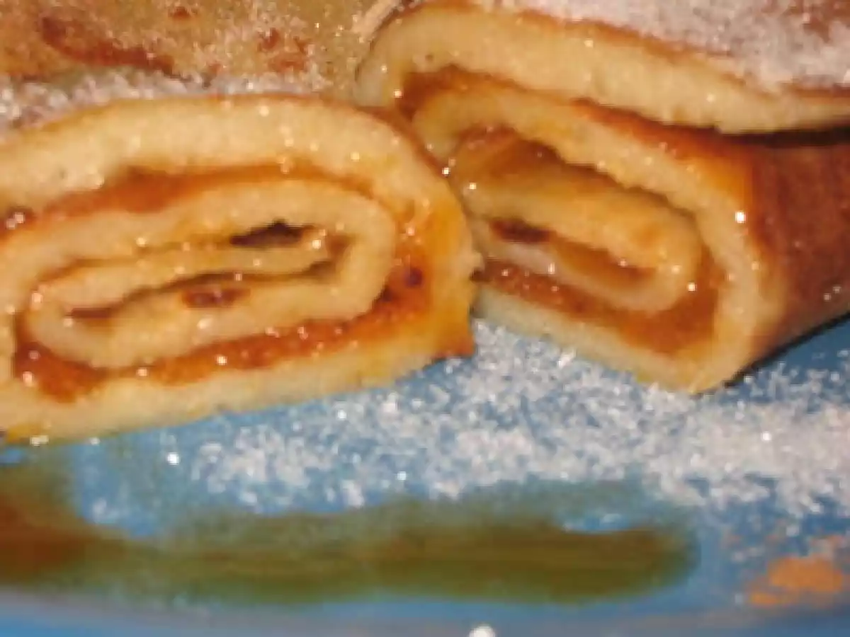 Clatite cu mere si gem de caise - poza 9