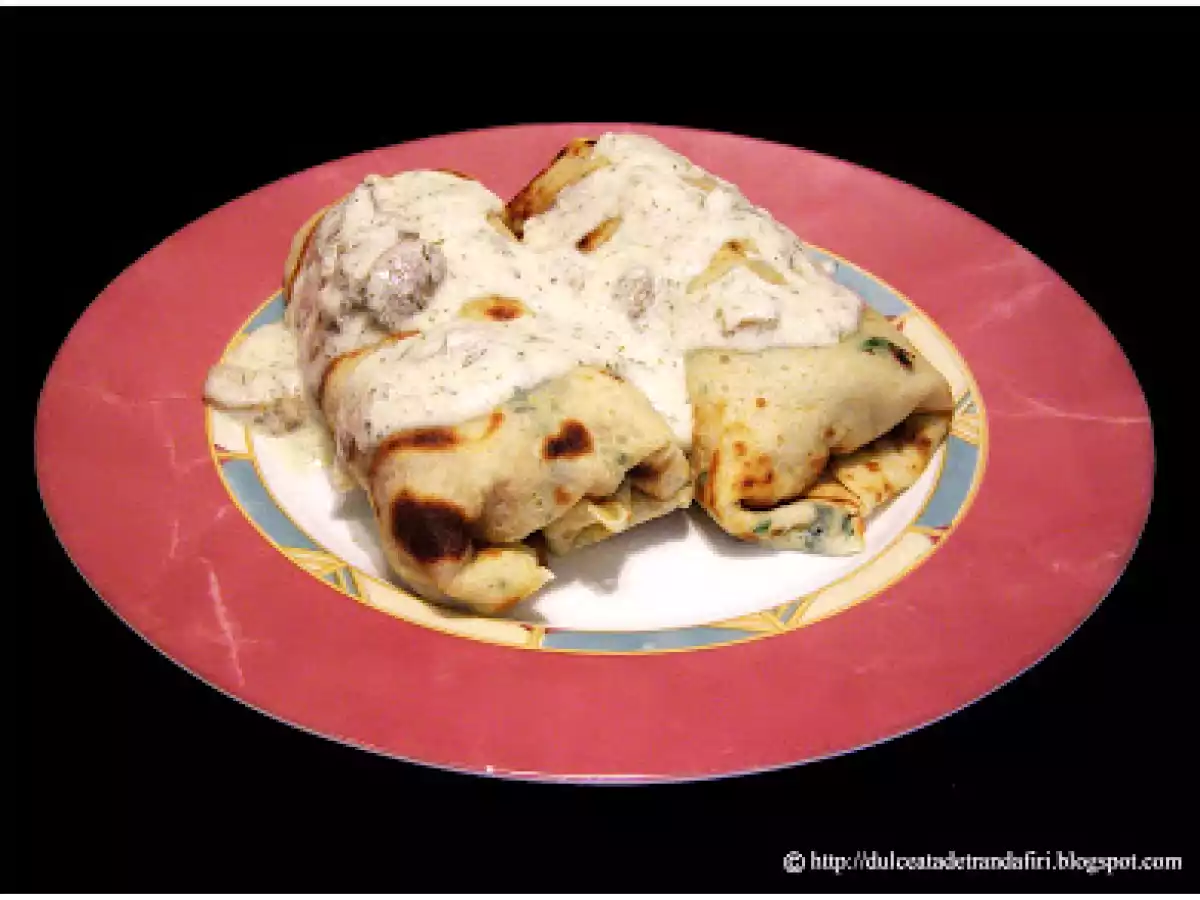 Clatite cu pui si ciuperci