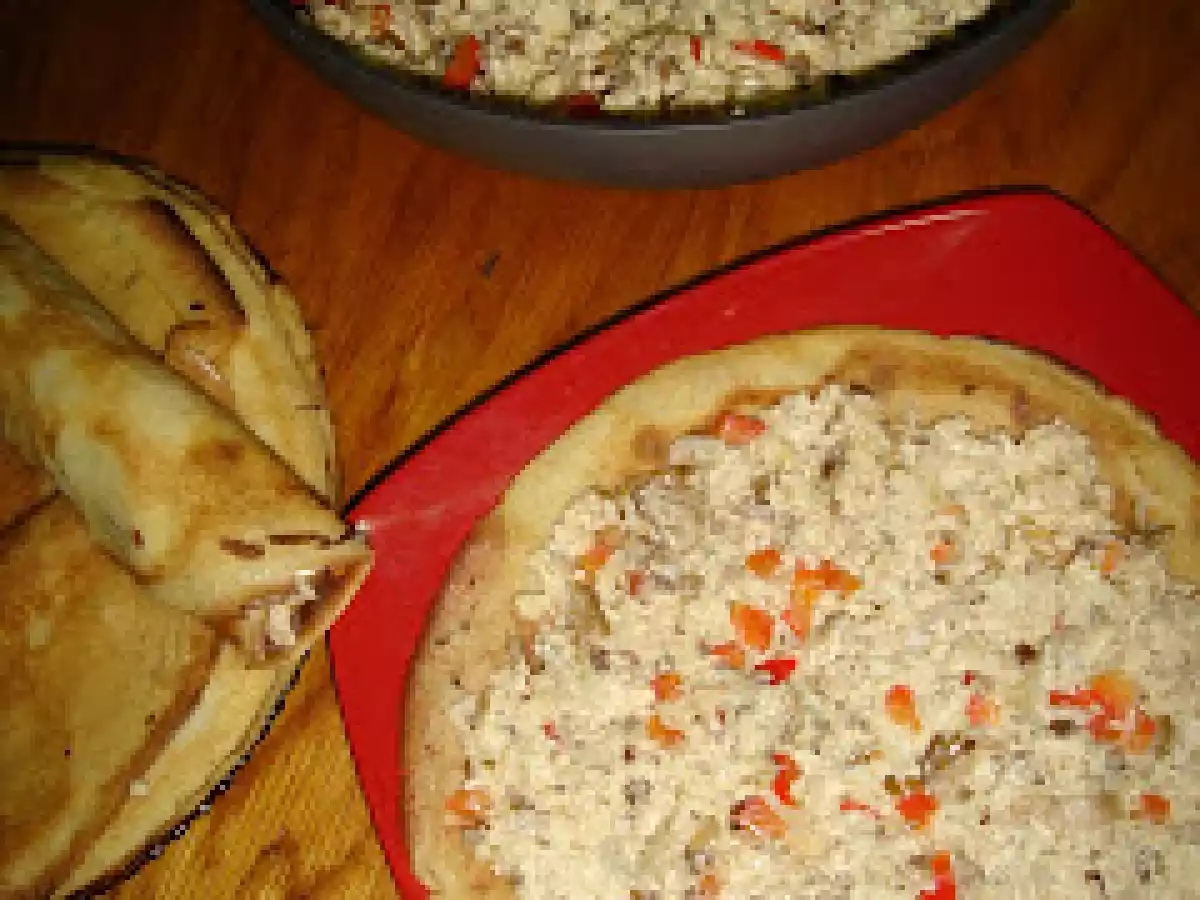 Clatite gratinate umplute cu carne de pui si ciuperci - poza 4