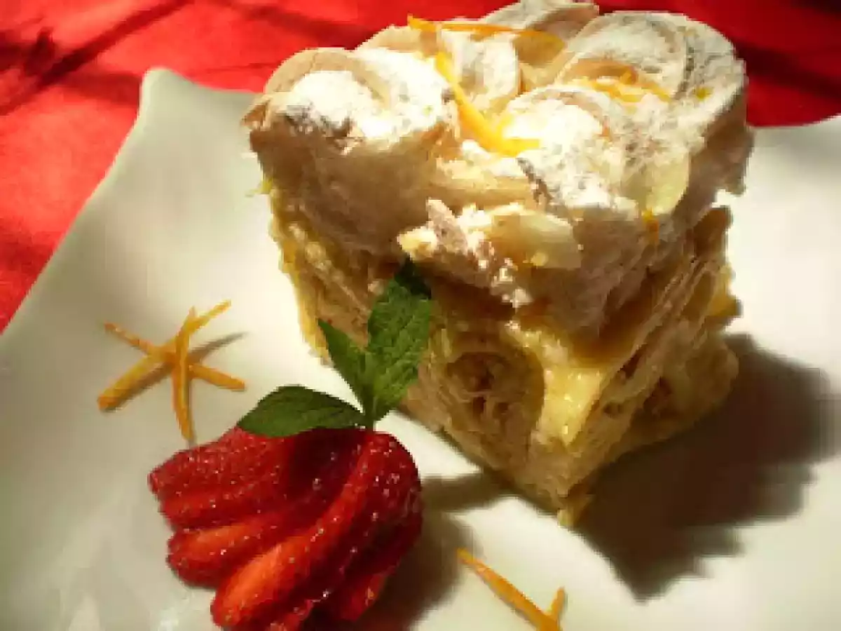 Clatite in sos de vanilie - poza 2